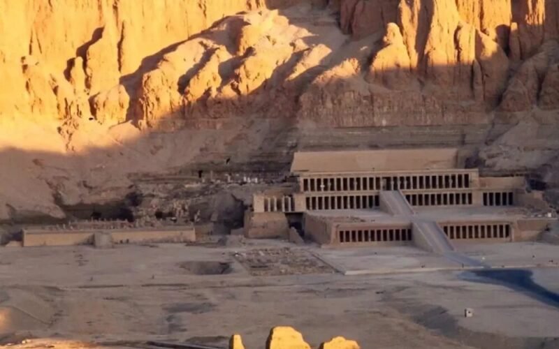 Adventure Balloon flying over the Temple of Hatshepsut on Luxor's West Bank at sunrise